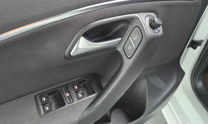 Volkswagen Polo 1.4 TDI R-Line 17