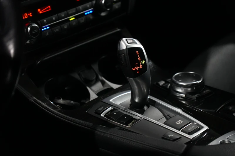 BMW 520d F10 Luxury Line 12