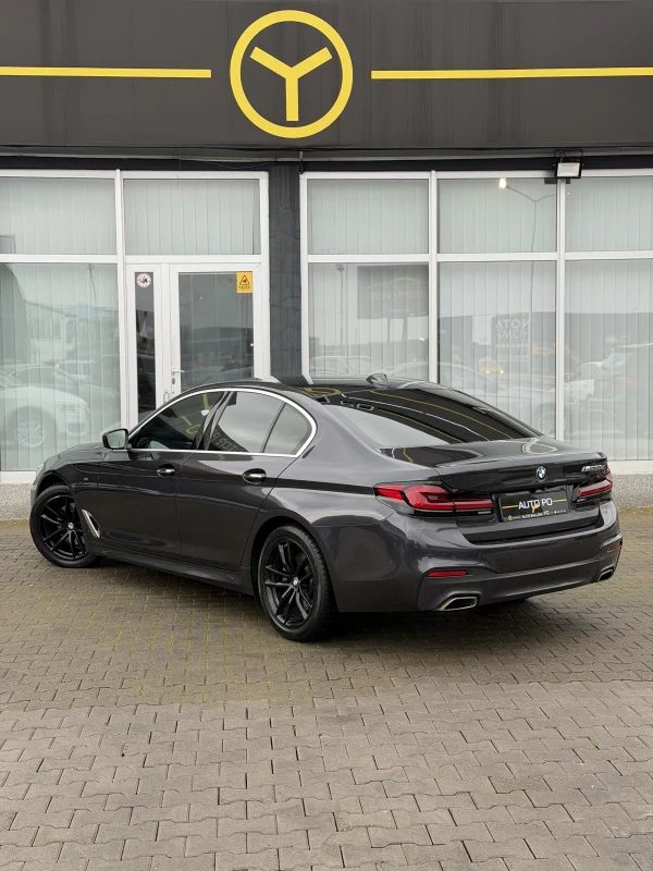 BMW 5-Series 520d M Sport LCI 4