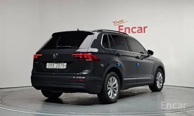 Volkswagen Tiguan 2.0 TDI Premium 2