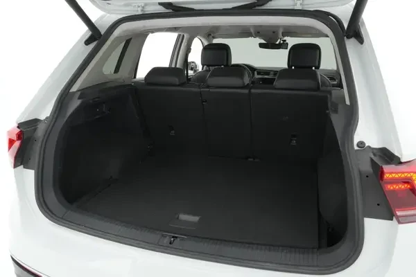 Volkswagen Tiguan 2.0 TDI Premium 29