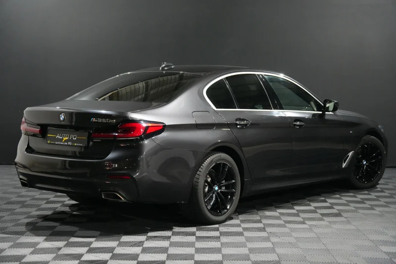 BMW 5-Series 520d M Sport LCI 8
