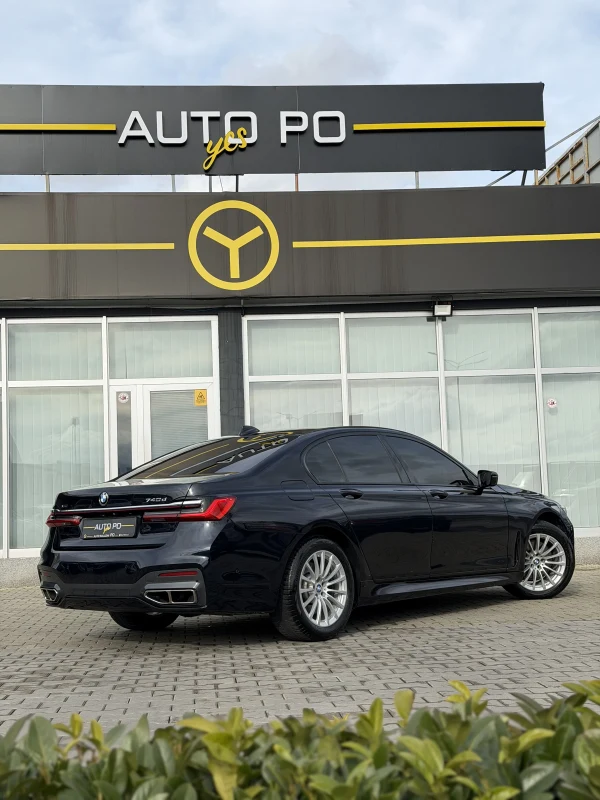 BMW 7-Series 740d xDrive M Sport Look 2020 8