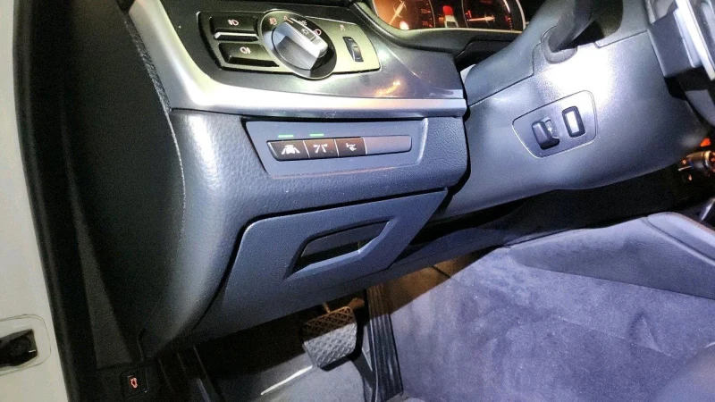 BMW 5-Series 520d M Sport 11