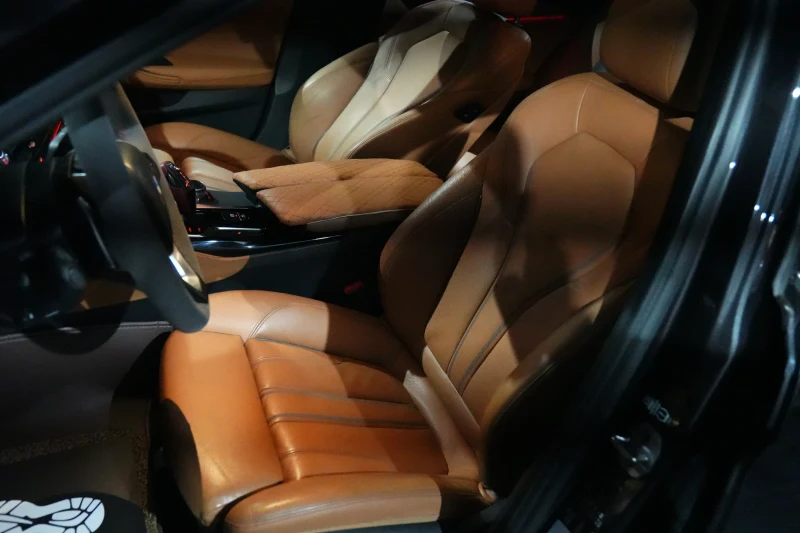 BMW 5-Series 520d M Sport LCI 6