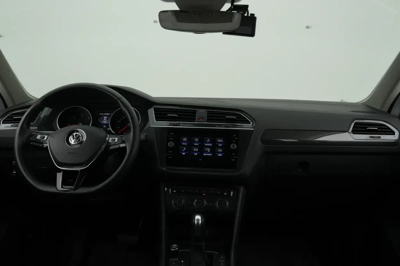 Volkswagen Tiguan 2.0 TDI Premium 16