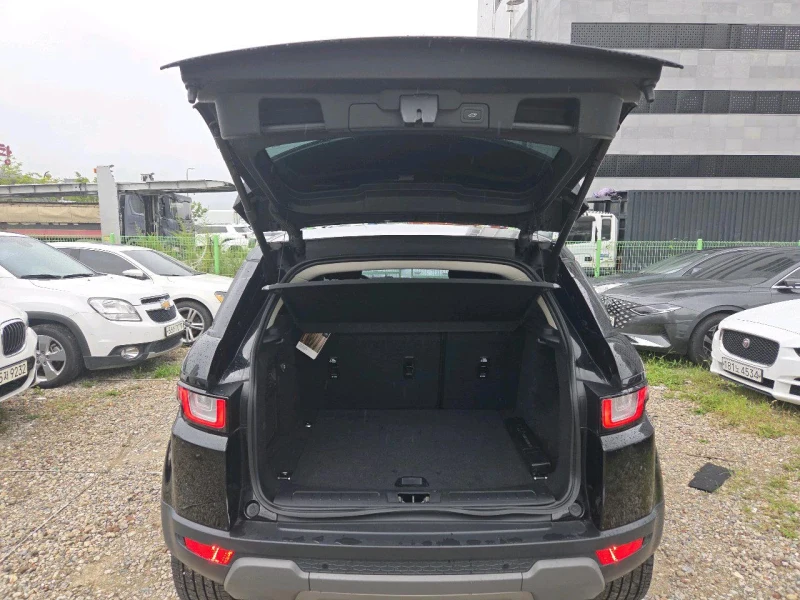 Land Rover Range Rover Evoque 2.0 TD4 SE 10