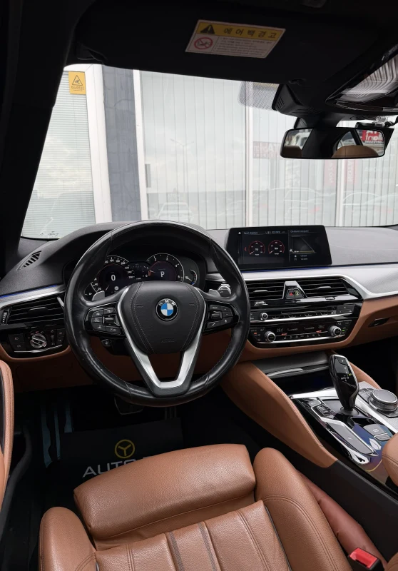BMW 5-Series 520d M Sport 14