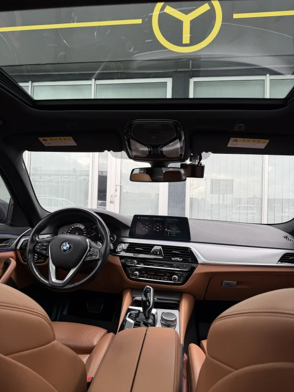 BMW 5-Series 520d M Sport 13