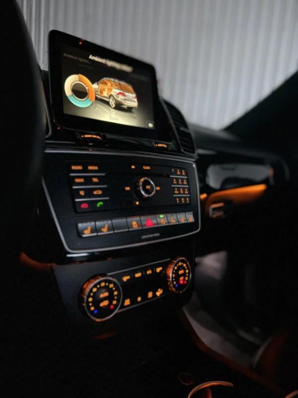Mercedes-Benz GLE-Class GLE350 d 4MATIC AMG-Line 22