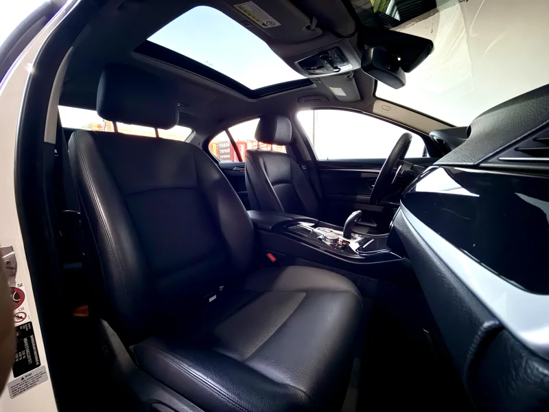 BMW 5-Series 520d M Sport package 12