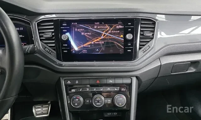 Volkswagen T-Roc 19