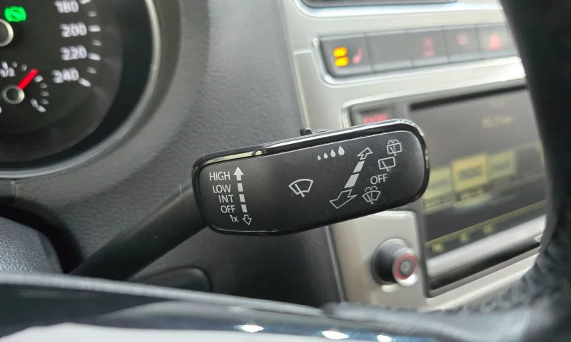 Volkswagen Polo 1.4 TDI R-Line 16