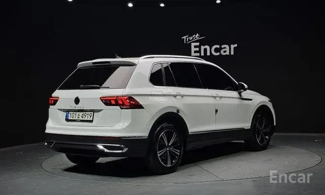 Volkswagen Tiguan 2.0 TDI Prestige 2