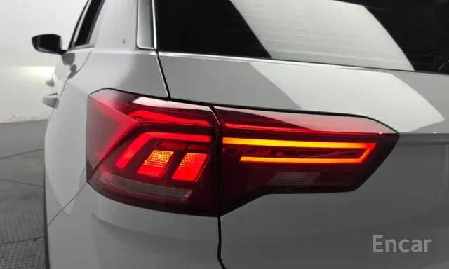 Volkswagen T-Roc 2.0 TDI Style 8