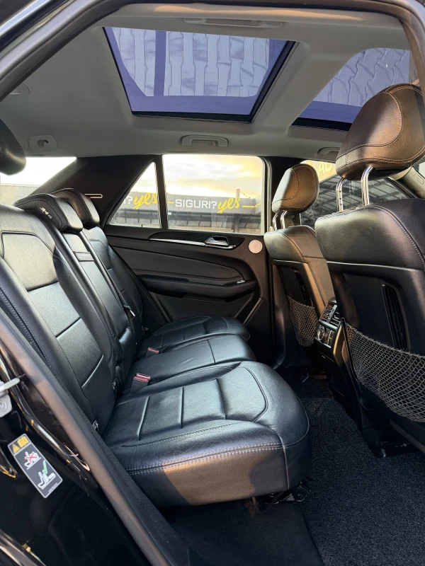 Mercedes-Benz GLE-Class GLE350 d 4MATIC AMG-Line 16