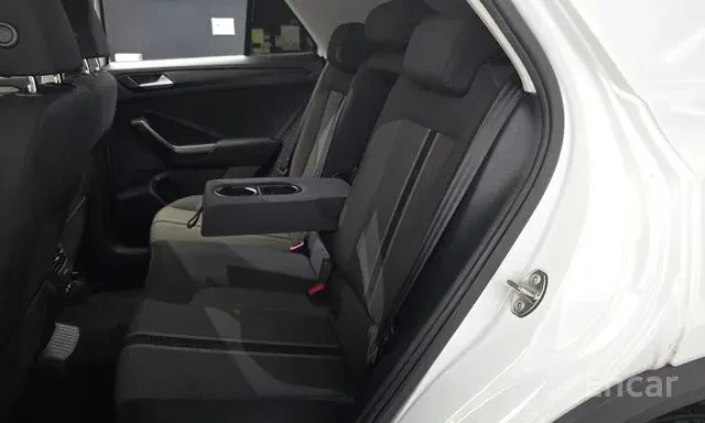 Volkswagen T-Roc 2.0 TDI Style 16