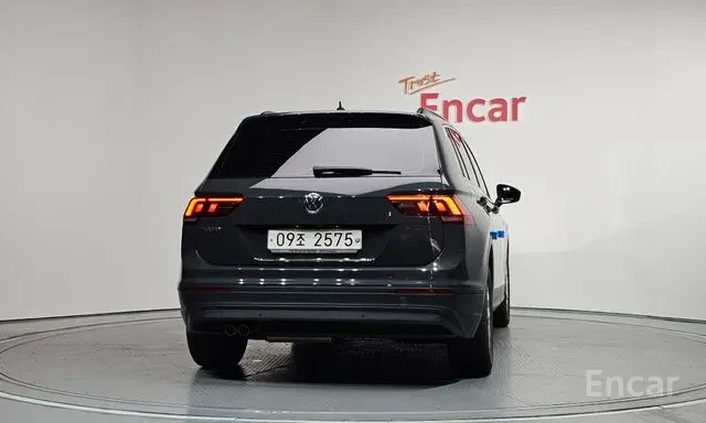 Volkswagen Tiguan 2.0 TDI Premium 4
