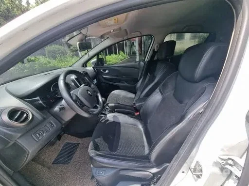 Renault Clio Intens 12