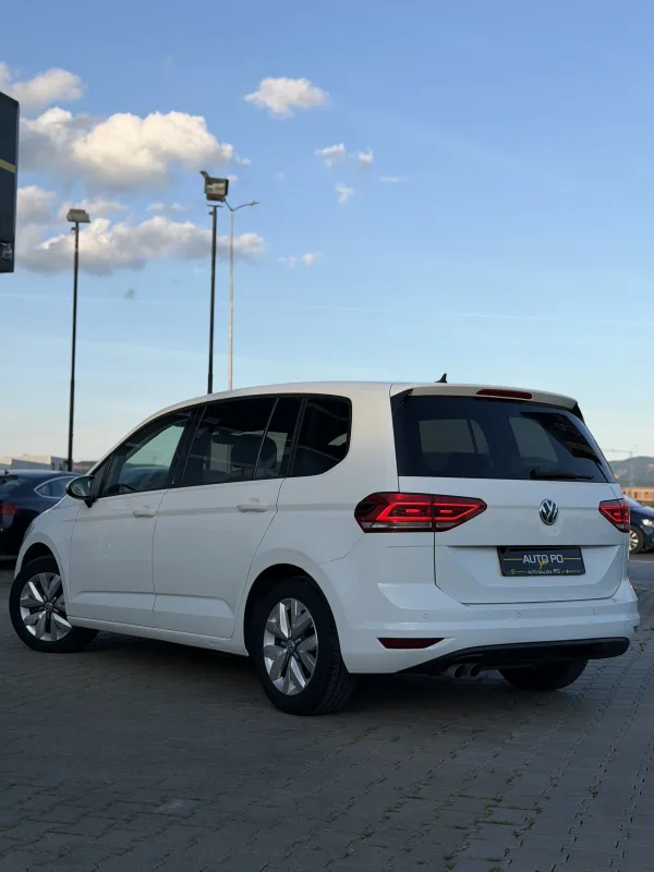 Volkswagen Touran 7