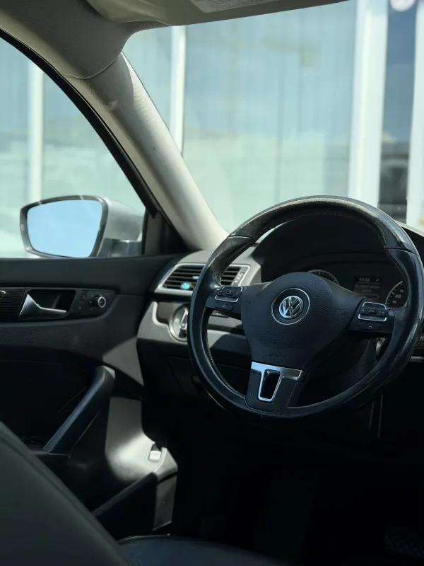 Volkswagen Passat B7 8