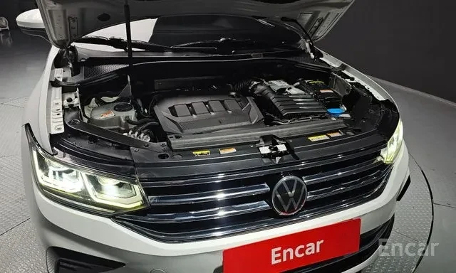 Volkswagen Tiguan 2.0 TDI Prestige 6