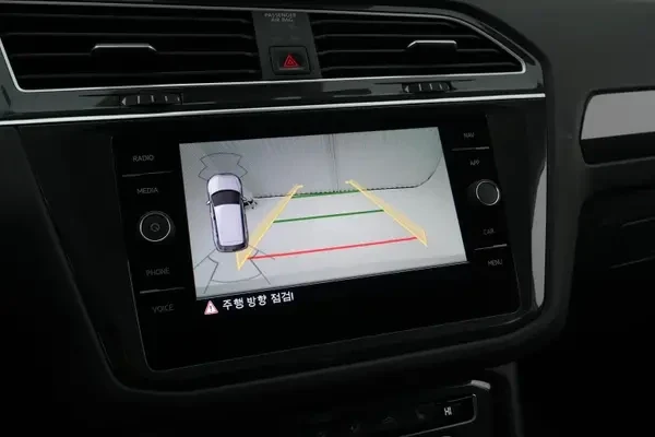 Volkswagen Tiguan 2.0 TDI Premium 22