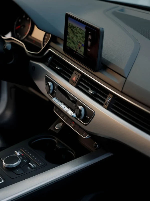 Audi A4 30 TDI S-Line 11