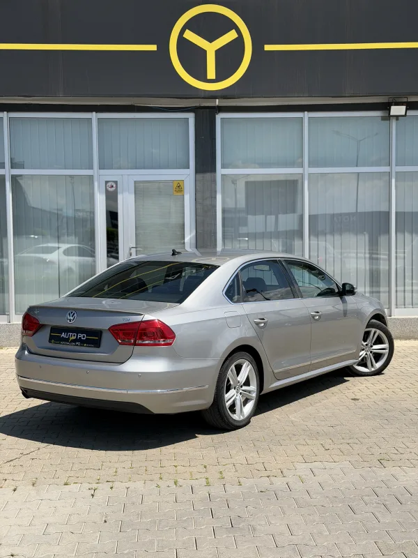 Volkswagen Passat B7 4