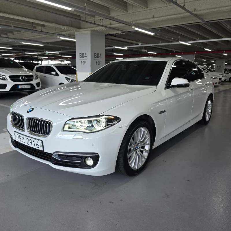 BMW 5-Series 520d Luxury Plus 3