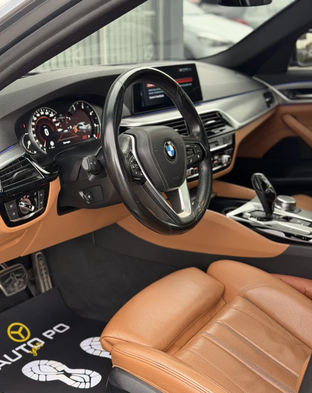 BMW 5-Series 520d M Sport 12