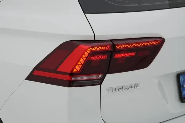 Volkswagen Tiguan 2.0 TDI Premium 11