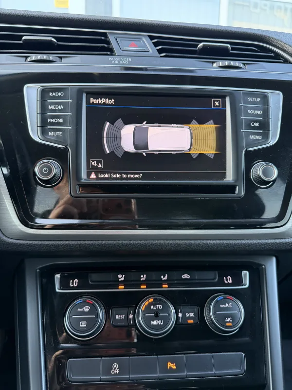 Volkswagen Touran 11
