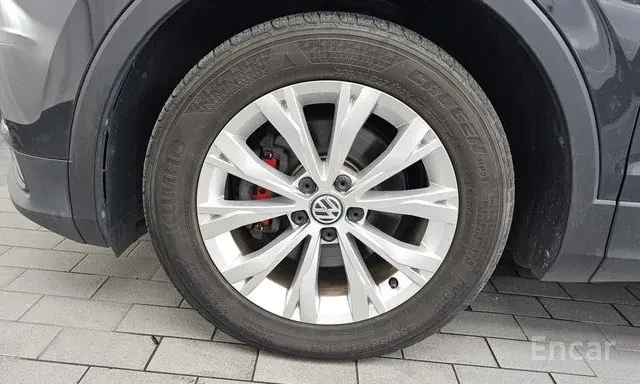 Volkswagen Tiguan 2.0 TDI Premium 5