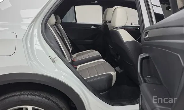 Volkswagen T-Roc 17