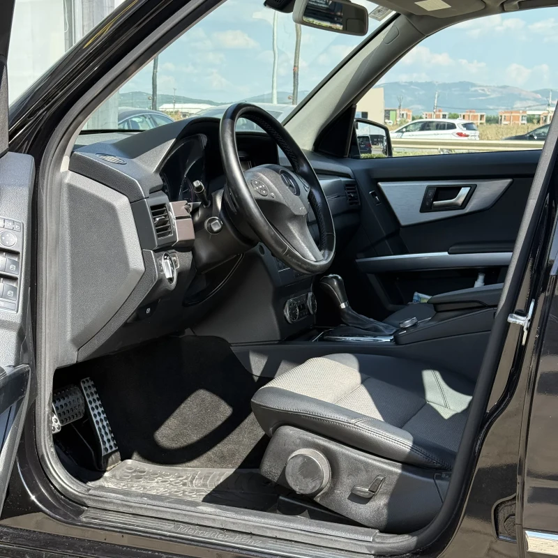 Mercedes-Benz GLK-Class 9