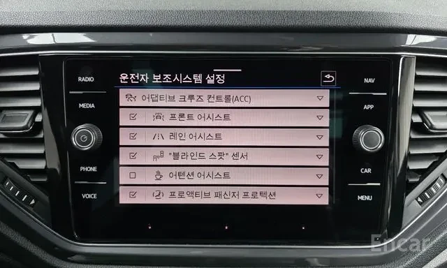 Volkswagen T-Roc 30