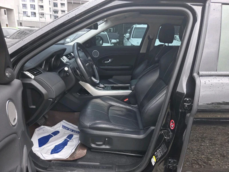 Land Rover Range Rover Evoque 2.0 TD4 SE 12