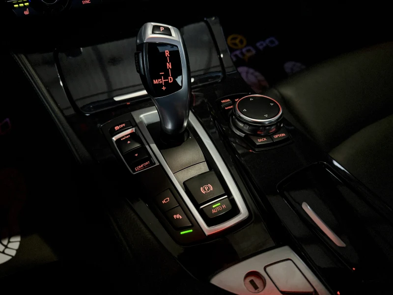 BMW 5-Series 520d M Sport package 13