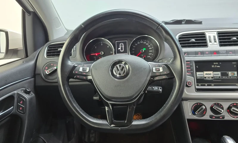 Volkswagen Polo 1.4 TDI R-Line 12