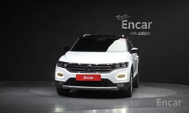 Volkswagen T-Roc 3