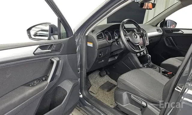 Volkswagen Tiguan 2.0 TDI Premium 15