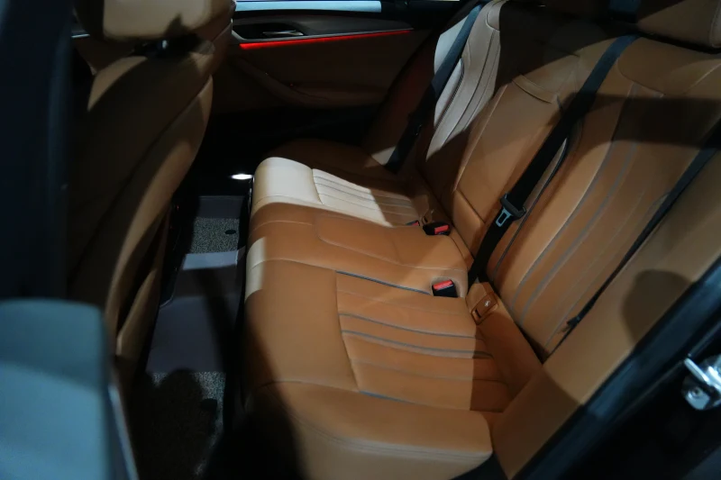 BMW 5-Series 520d M Sport LCI 7