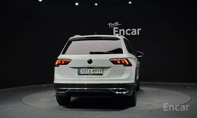 Volkswagen Tiguan 2.0 TDI Prestige 4