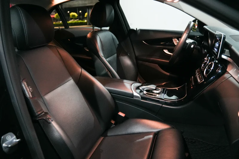 Mercedes-Benz C-Class C200 d 10