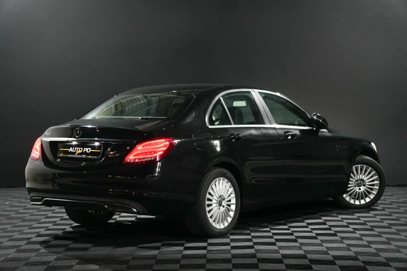 Mercedes-Benz C-Class C200 d 4
