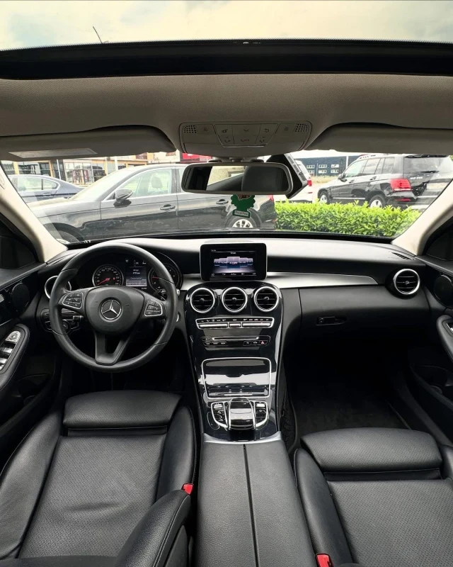 Mercedes-Benz C-Class C200 9