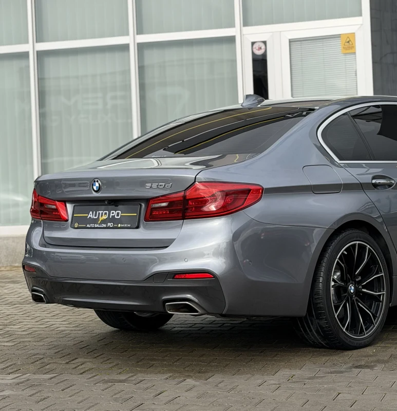 BMW 5-Series 520d M Sport 9