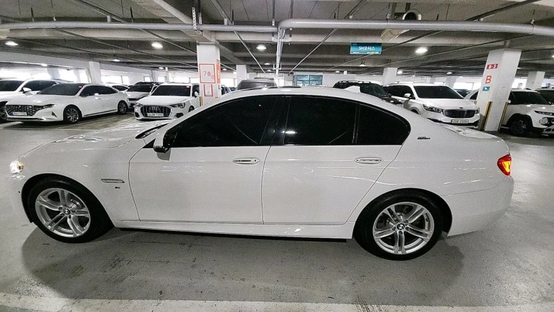 BMW 5-Series 520d M Sport 4
