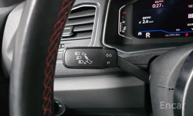 Volkswagen T-Roc 28